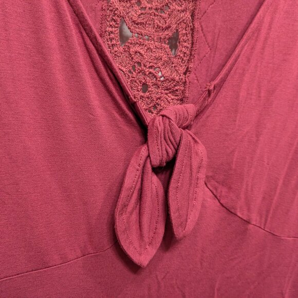 Cotton tie front top with lace fetaily - Picture 6 of 6